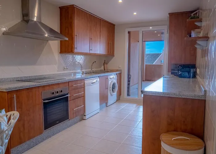 Apartmento Familiar Con Piscina Con Vista Al Mar *