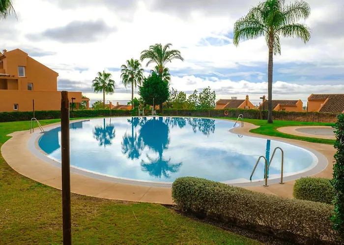 Apartmento Familiar Con Piscina Con Vista Al Mar