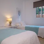 Apartmento Familiar Con Piscina Con Vista Al Mar