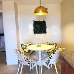 Апартаменти Apartmento Familiar Con Piscina Con Vista Al Mar *