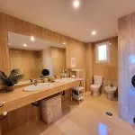 Apartmento Familiar Con Piscina Con Vista Al Mar Марбелья
