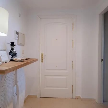 Apartmento Familiar Con Piscina Con Vista Al Mar * Marbella