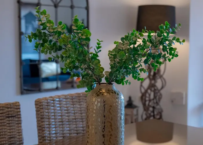 Apartmento Familiar Con Piscina Con Vista Al Mar * 马尔韦利亚