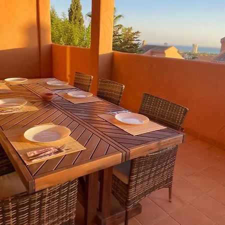 Apartmento Familiar Con Piscina Con Vista Al Mar * Marbella