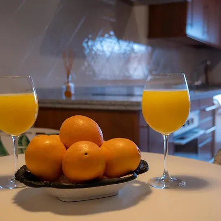 Apartmento Familiar Con Piscina Con Vista Al Mar شقة ماربيا