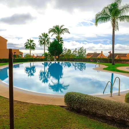 Apartmento Familiar Con Piscina Con Vista Al Mar