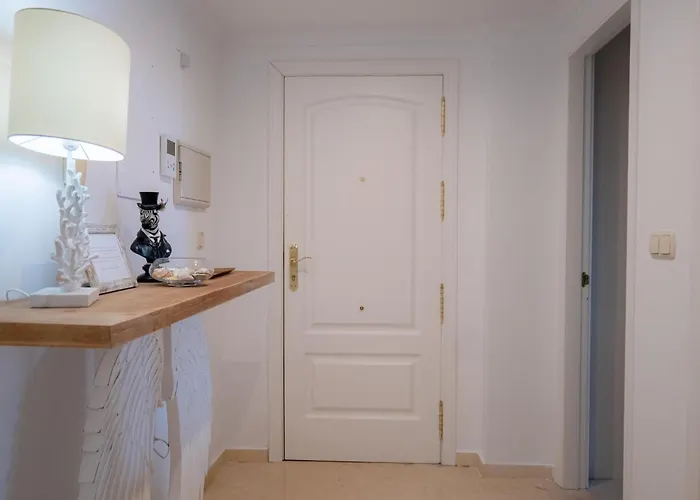 Apartmento Familiar Con Piscina Con Vista Al Mar * 마르베야